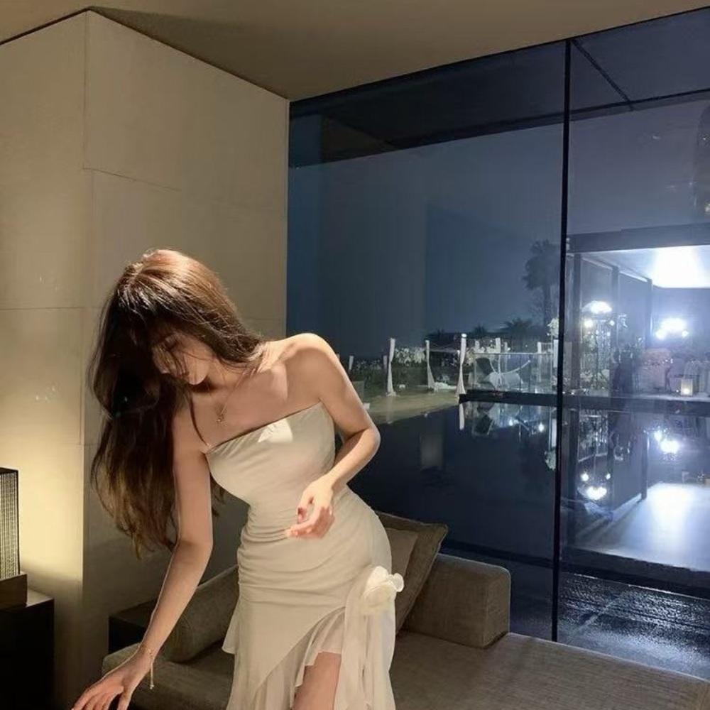 Elegant Strapless Cocktail Dress